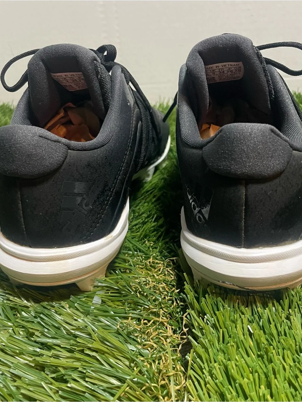 Adidas Youth Cleats Black White Size 2.5 US DB3717